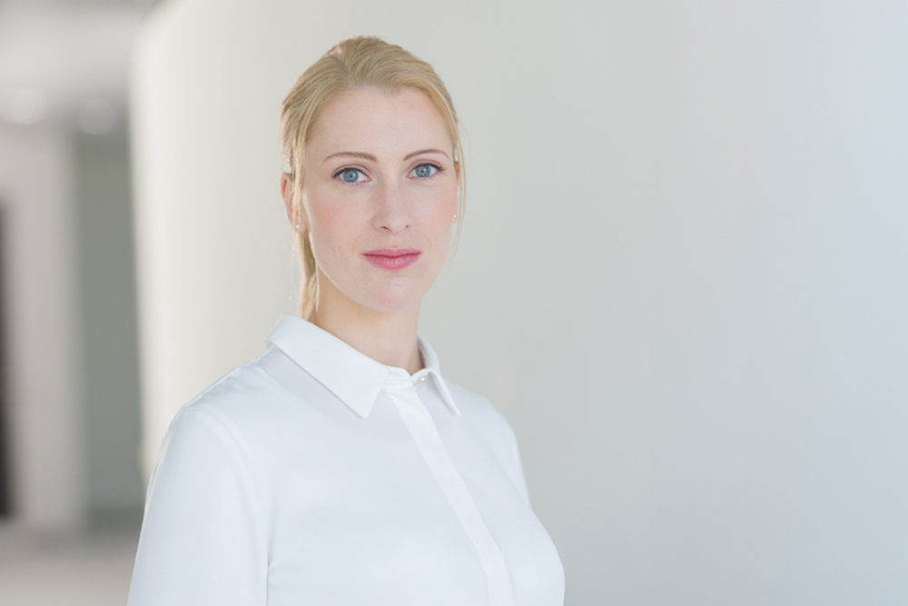Dr. Laura Haas, Patentanwältin bei BOEHMERT & BOEHMERT Porträtfoto von Dr. Laura Haas, Patentanwältin bei BOEHMERT & BOEHMERT in München