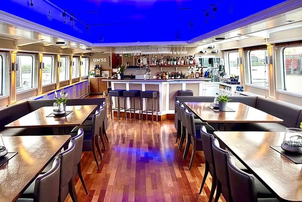 Eventschiff Großer Michel 1