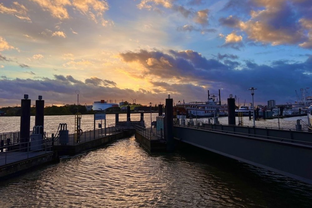 Hamburg Sandtorkai 77