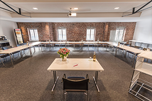 LENKWERK Bielefeld, BOEHMERT & BOEHMERT IP Seminare Tagungsraum im LENKWERK Bielefeld, in dem die BOEHMERT & BOEHMERT IP-Seminare abgehalten werden.