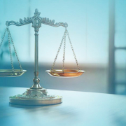 Scales of justice representing the Unified Patent Court (UPC) and current developments in European patent litigation