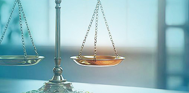 Justizwaage als Symbol für das Einheitliche Patentgericht (UPC) und aktuelle Entwicklungen im europäischen Patentrecht bei BOEHMERT & BOEHMERT