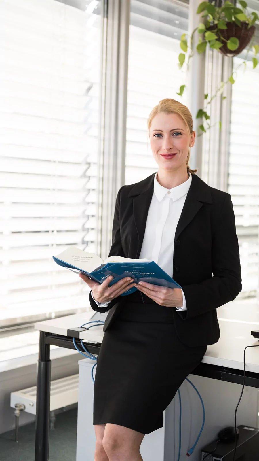 Patentanwältin Dr. Laura Haas Dr. Laura Haas, Patentanwältin bei BOEHMERT & BOEHMERT